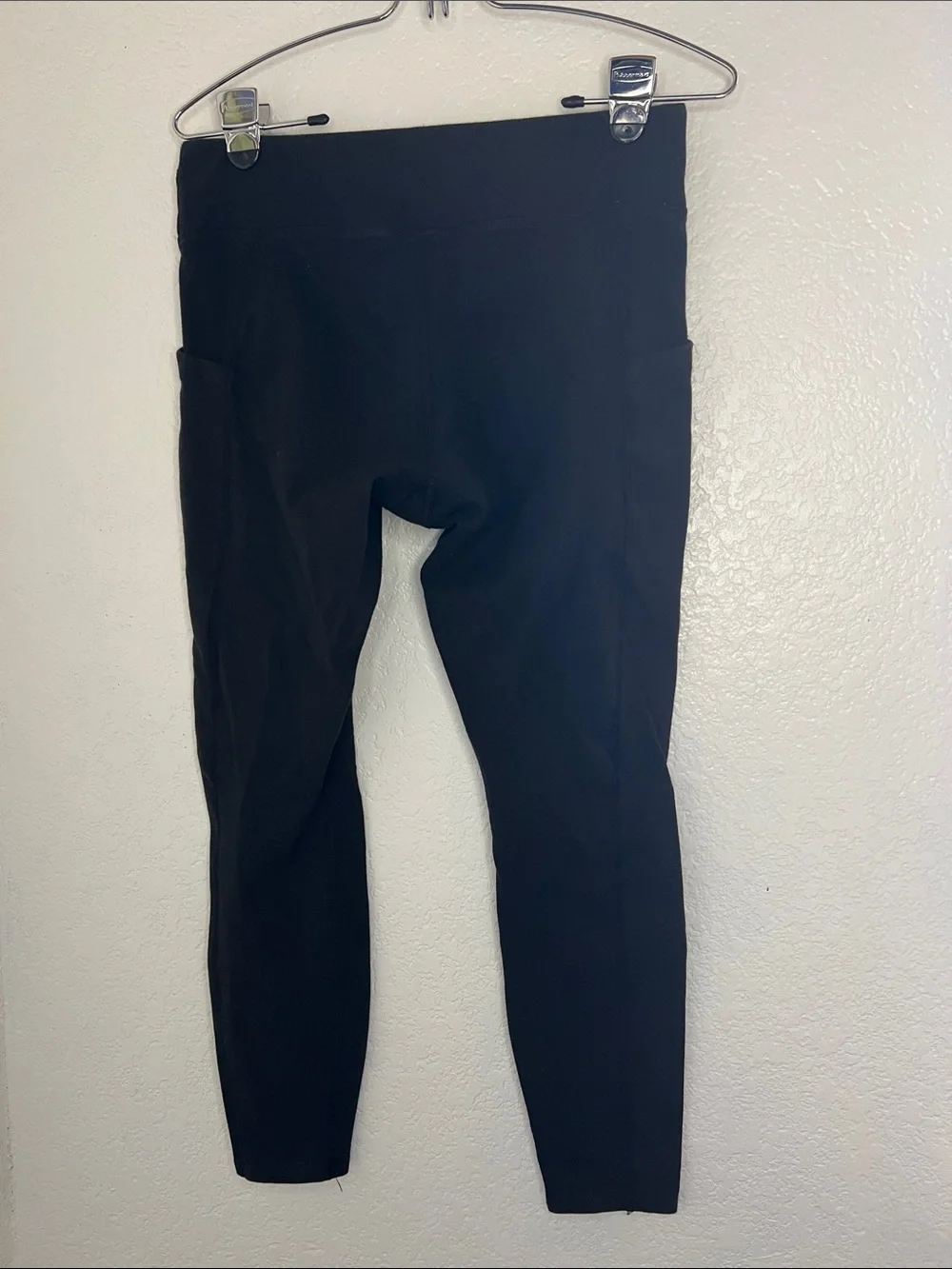 Pact organic cotton woman’s black legging medium